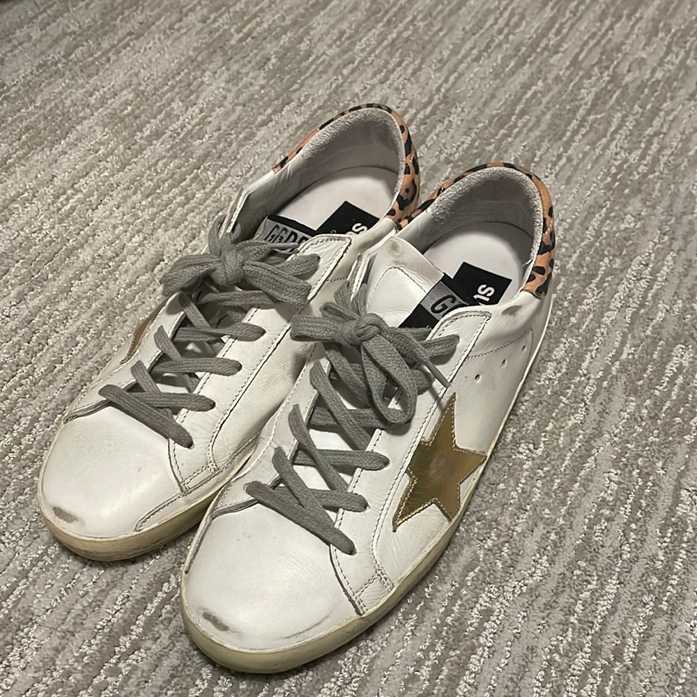 LIKE NEW Size 38 Golden Goose. Superstar. Worn 1x!! Pet free smoke feee home.